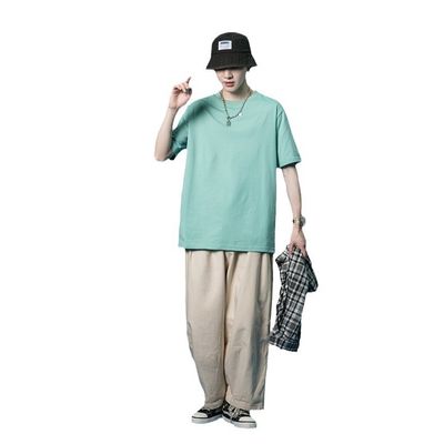 Supporto T-shirt bianca con tecnologia anti-arricchimento e asciugatura rapida stile oversize altro