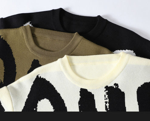 Maglione maschile spessito in caratteri grandi perfetto per la moda invernale e il comfort