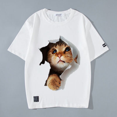 T-shirt da uomo con disegno stampato e animazione 3D