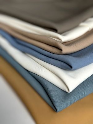 Stile SLUB 100% poliestere Antibiosi Stretch Matte Fast Dry Satin Fabric per abiti