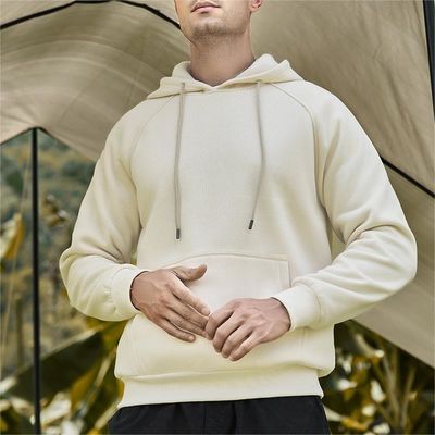 Maglietta maschile con cappuccio in taglia più grande uomo di strada in inverno velluto bianco sciolto con stampa personalizzata