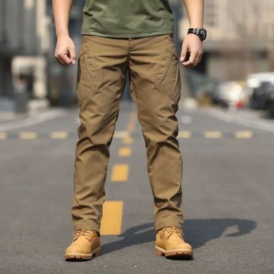 Abbigliamento da strada d'autunno Pantaloni khaki Pantaloni da carico maschile per attività all'aperto